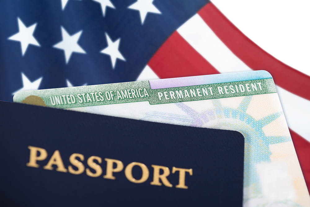 Difference between Citizens and Permanent Residents in the United States