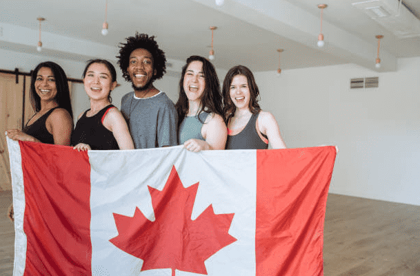College Outfit Trends For Indian Students in Canada