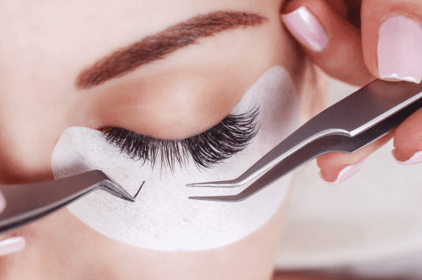 7 Ways to Make Sure Your Eyelash Extensions Last Longer